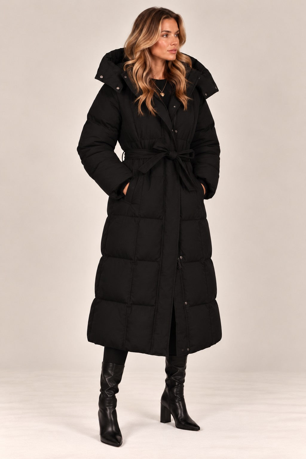 Isabella puffer jacket in black, side view